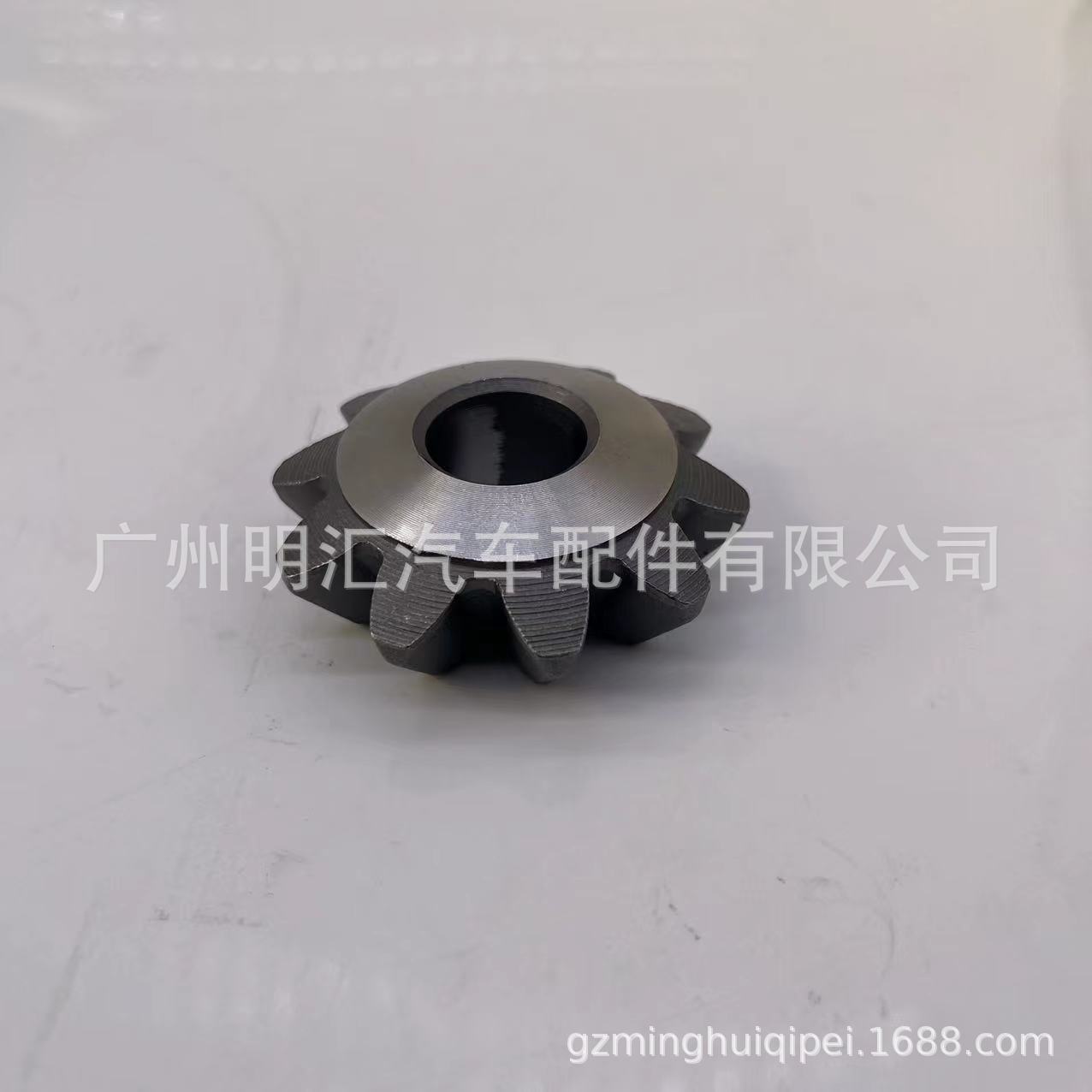 Rear differential gear 41341-60010 suitable for landcooluze 75 80 100 200 series