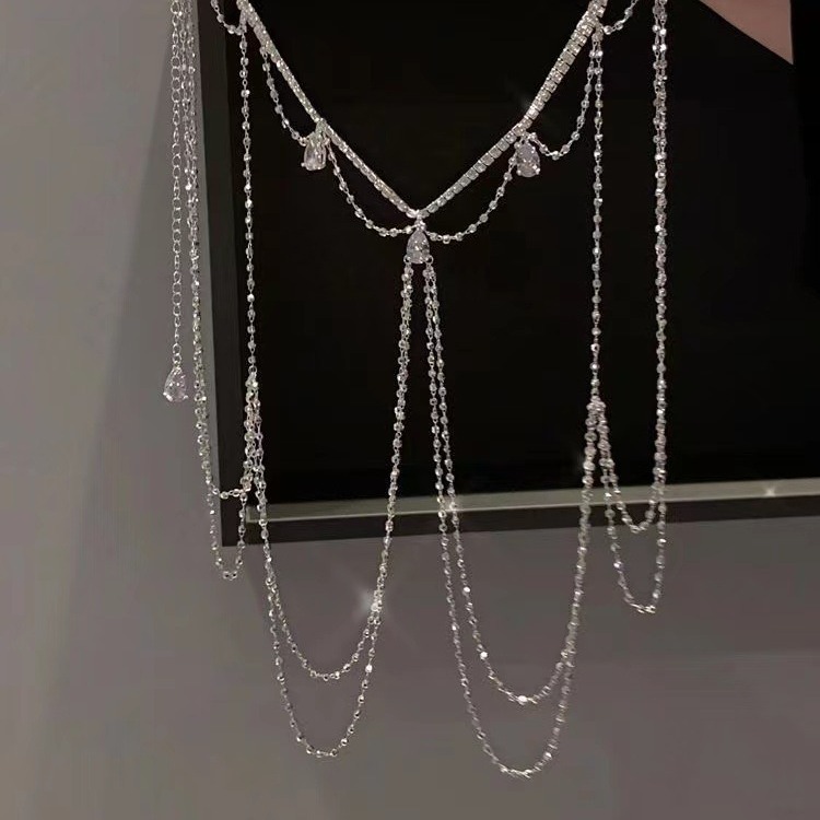 Light Luxury Dress Accessories Tassel Shoulder Chain Fashion Diamond Body Chain Niche High-end Elegant Necklace Rhinestone Chest Chain