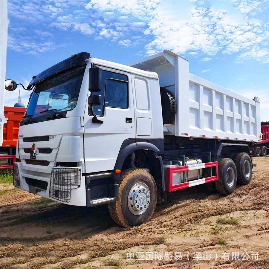 Cross-Border Sale of Sinotruk Howo Rear Eight-Wheel Dump Truck Howo 371 Rear-Turning Earth Transport Truck Engineering Vehicle