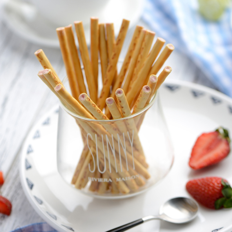 Gree high alcohol 48g heart-injection biscuit coating chocolate flavor sandwich biscuit bar casual snack wholesale