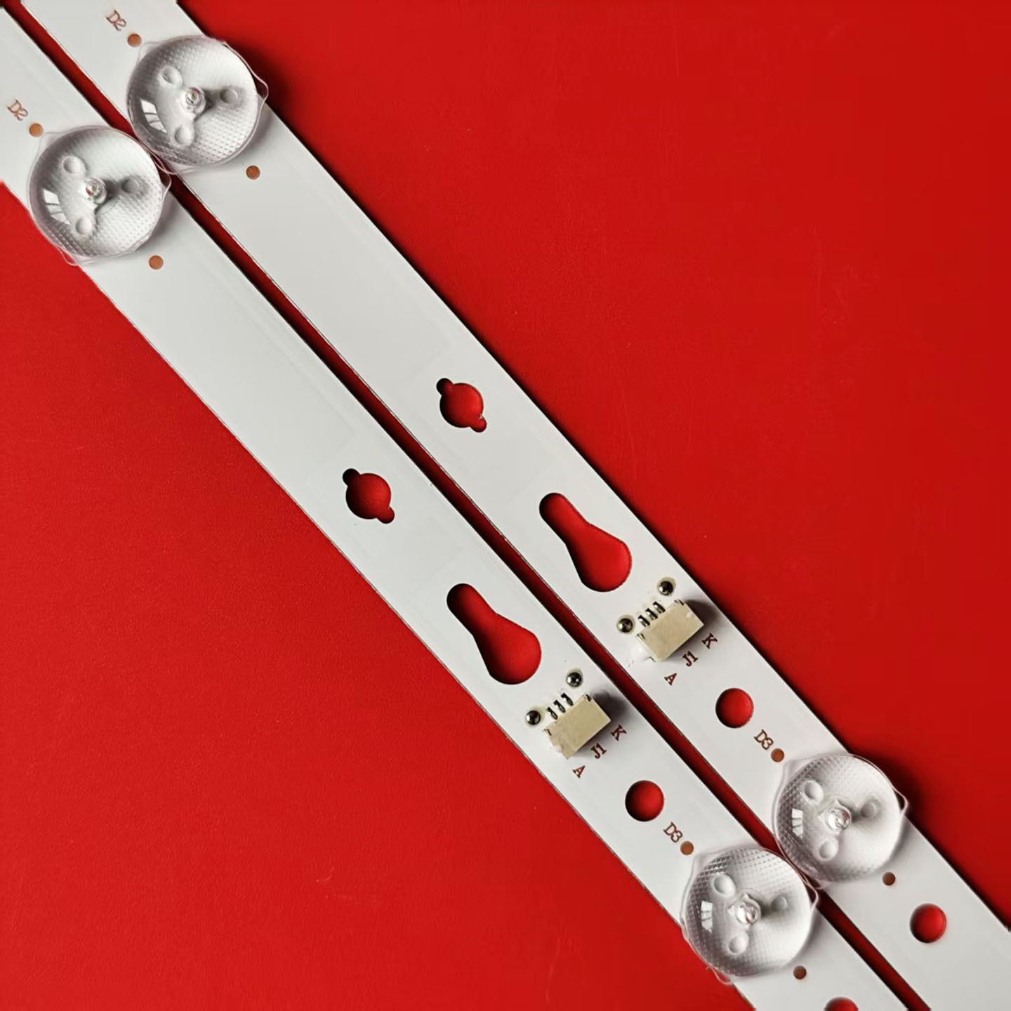 Suitable for Tcl Va32-H30 Light Bar Tcl32D05-Zc22Ag-16E4C-Lb320T-Hrb5 Light 2 Pieces