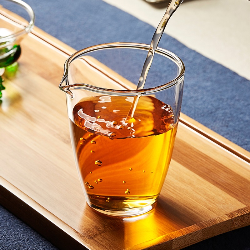 Зеленый Чанмин, утолщенный стеклянный чайный кубок, делитель чая, жаропрочные аксессуары для кунг-фу чайного набора, прозрачный стеклянный кубок с носиком