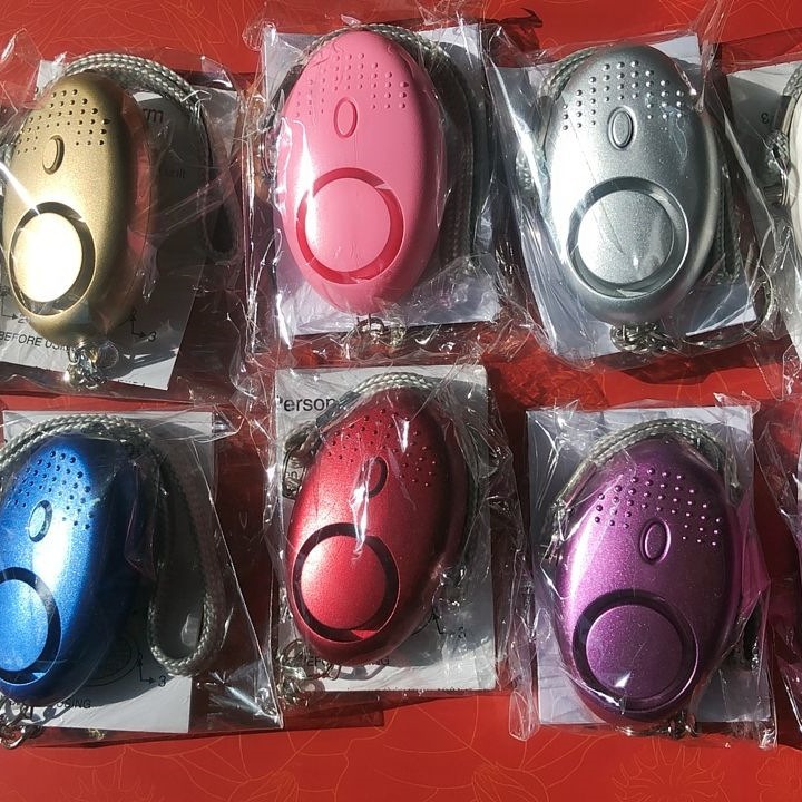 133 dB with flashlight anti-wolf alarm women's self-defense anti-wolf alarm safety anti-wolf alarm