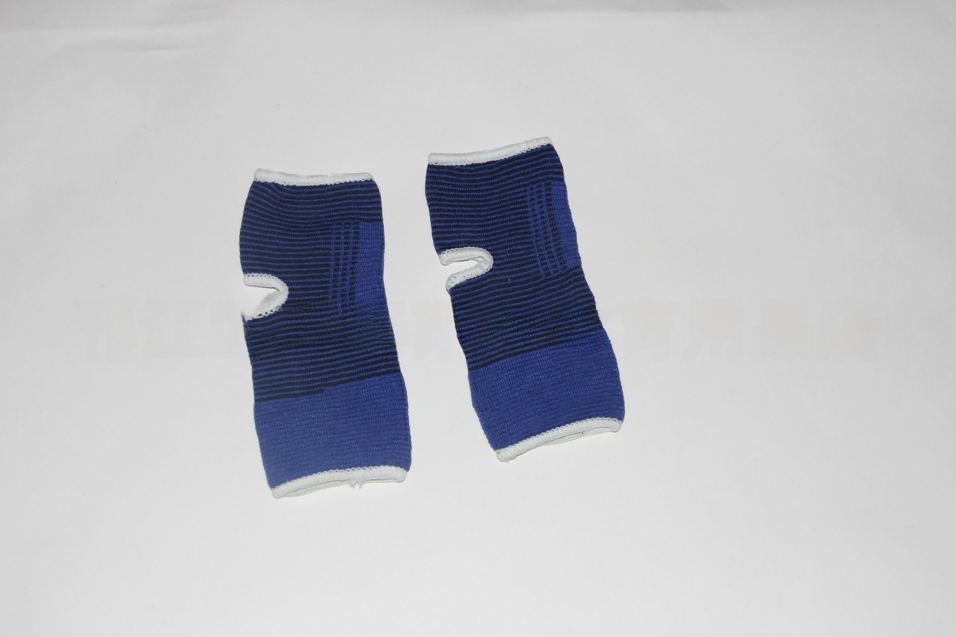 Manufacturer's Sapphire Blue Polyester-Cotton Warm Foot Protection Knitted Ankle Protection Sports Protective Gear Ankle Protection Ankle Wholesale Roller Skating Equipment
