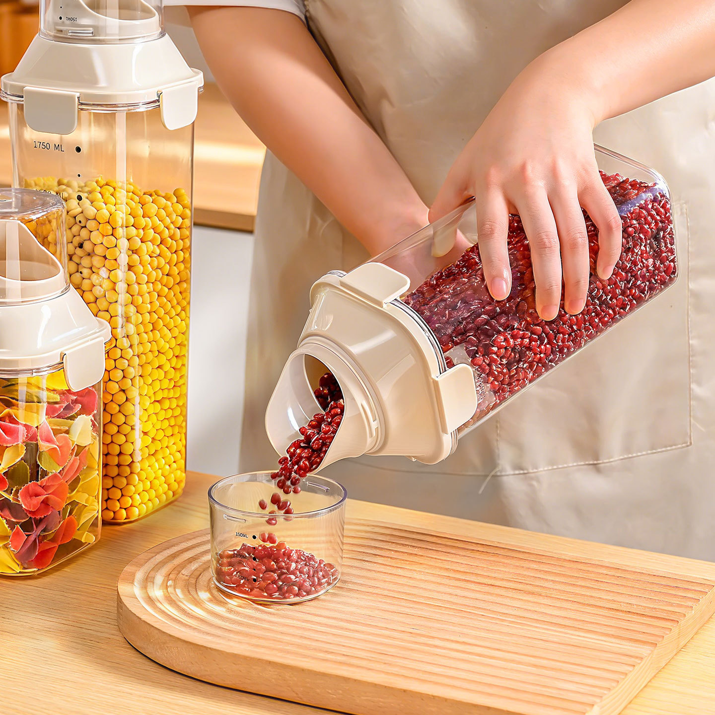 Cat Food Storage Barrel, Dog Food Sealed Can, Pet Snacks, Moisture-Proof Vacuum Cat Food Storage Barrel Storage Box with Measuring Cup