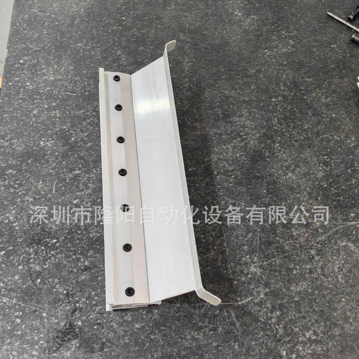 Production of Various Lengths of Scraper, Ink Return Knife, and Oil Return Knife for Ccd Alignment Screen Printing Machines