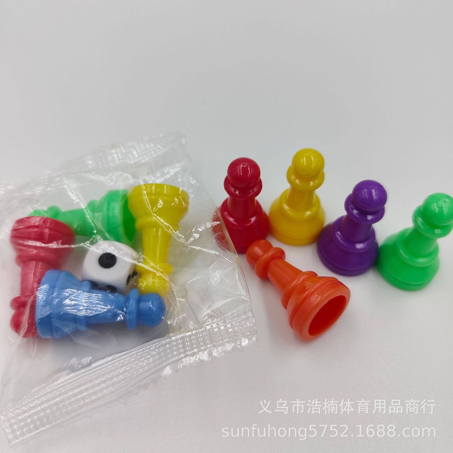 Factory spot plastic chess pieces checkers 30mm pieces dice Monopoly accessories flying chess game chess set