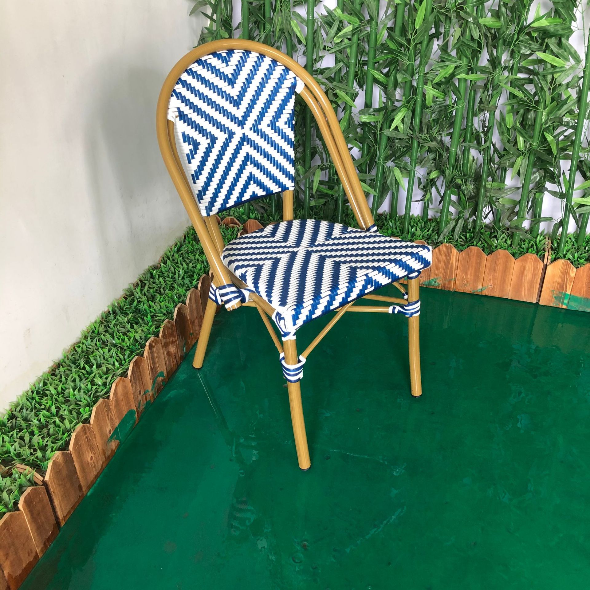 Outdoor chair courtyard balcony cafe restaurant dessert milk tea shop leisure table and chair rattan table and chair rattan chair