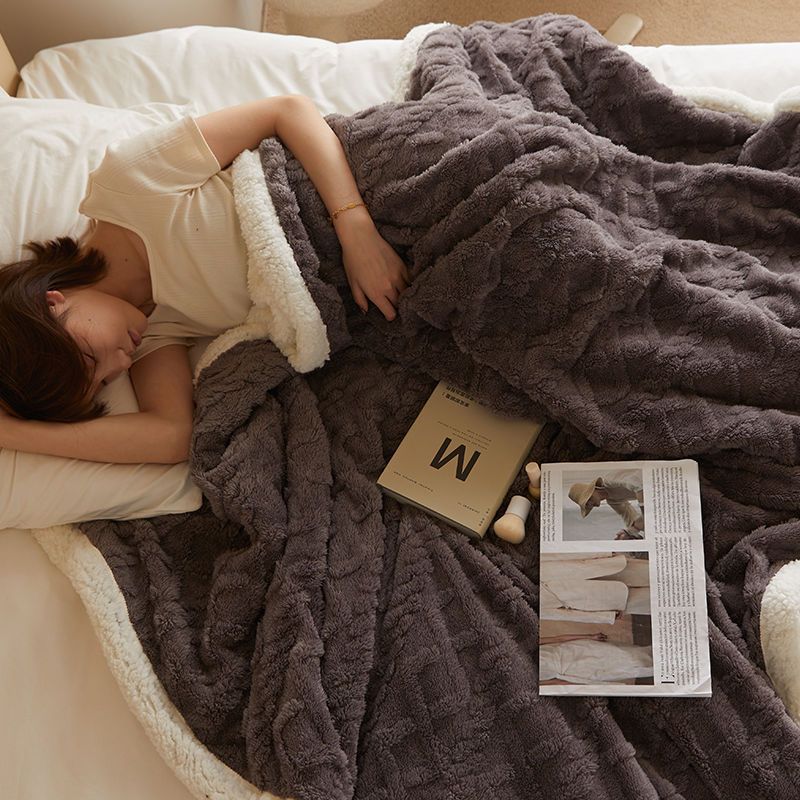 Lamb Fleece Blanket Winter Thickeneded Nap Office Shawl Air-Conditioned Fleece-Lined Small Blanket Coral Velvet Sofa Cover Blanket