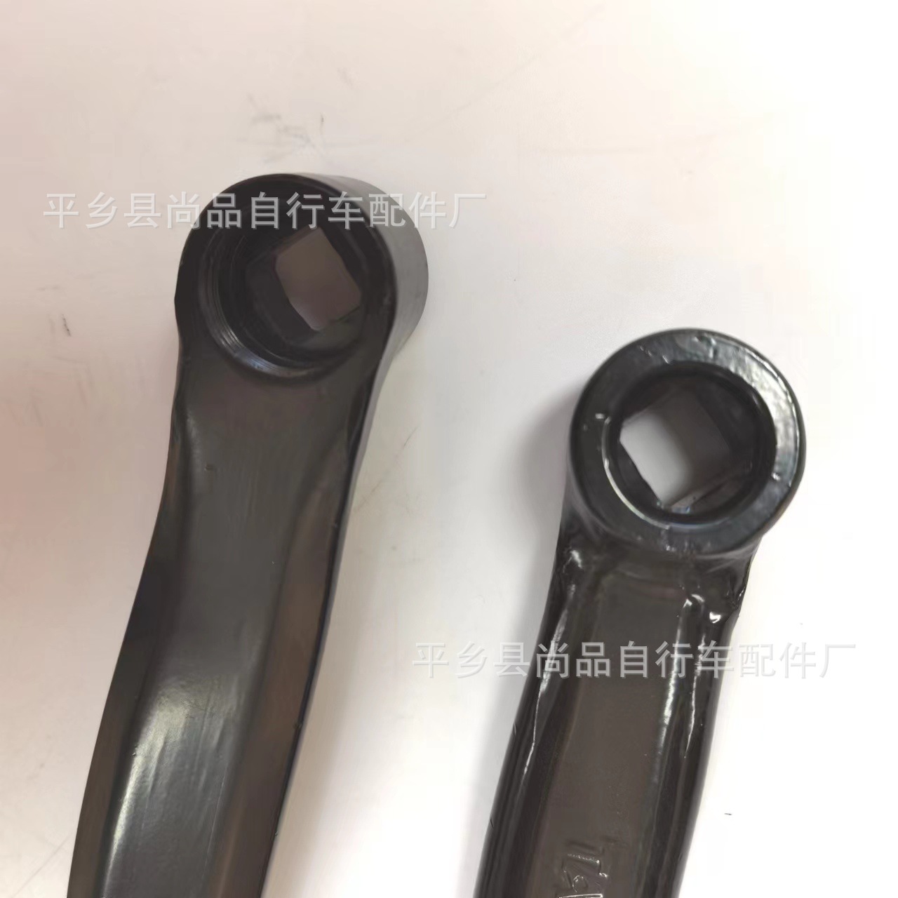 Mountain bike crank bicycle crutch bicycle left crank solid iron wheel plate crank left crutch