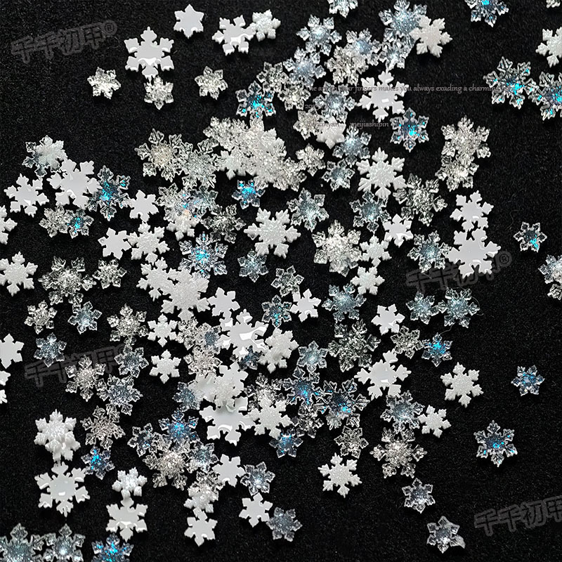 Christmas Series Ice Transparent Snowflake Nail Art Accessories 2025 New Fine Glitter Powder Sequin Resin Nail Drill Decoration Wholesale