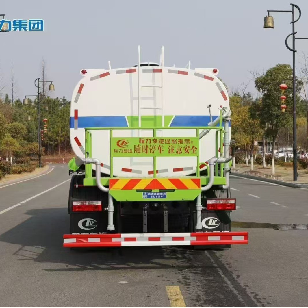 Dongfeng 10-Cubic Meter, 12-Cubic Meter, 15-Cubic Meter Sprinkler Trucks, Dust Suppression Trucks, Spray Truck Manufacturers Offer Many Discounts Globally