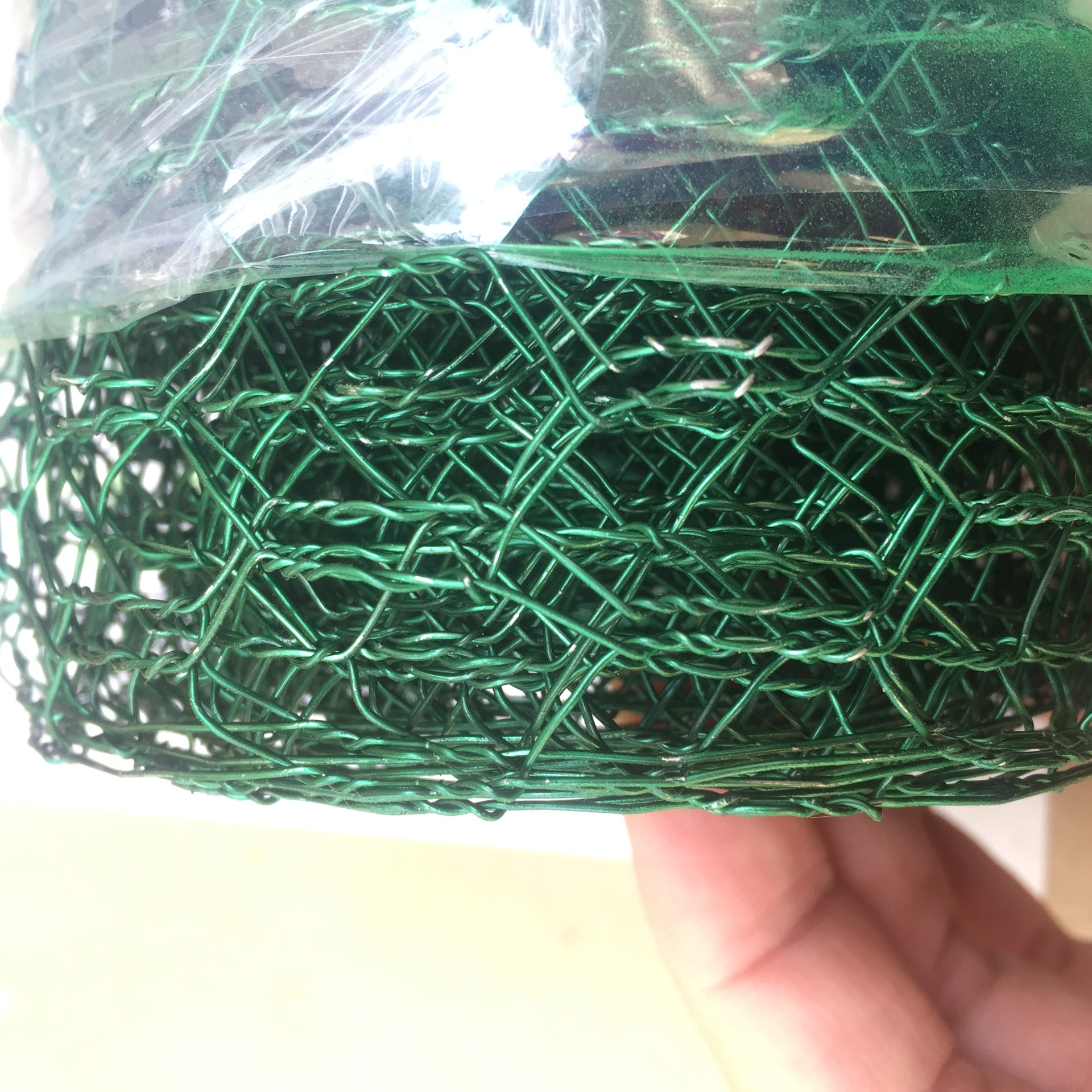 Craft floral flower arrangement chicken cage net fixed shape wedding scenery decoration dark green metal wire hexagonal net