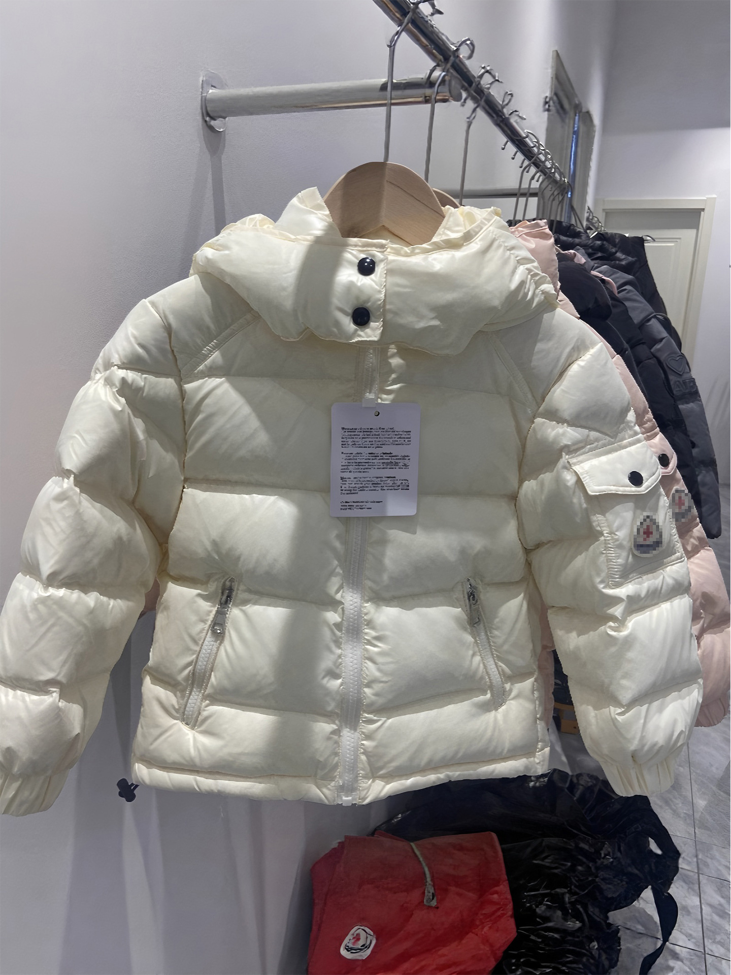 Children's Short down Jacket, Same Style as m Brand, Winter Thickened, Boys and Girls, Medium and Large Children, Warm, Three-Proof, Shiny Outerwear, Trendy