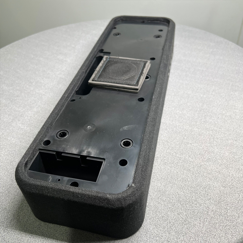 Processing Cloth Patches, Hardware, Hot Stamping, Horn Computer Bags, Plastic Hardware, Plastic Computer Host Logo Silicone