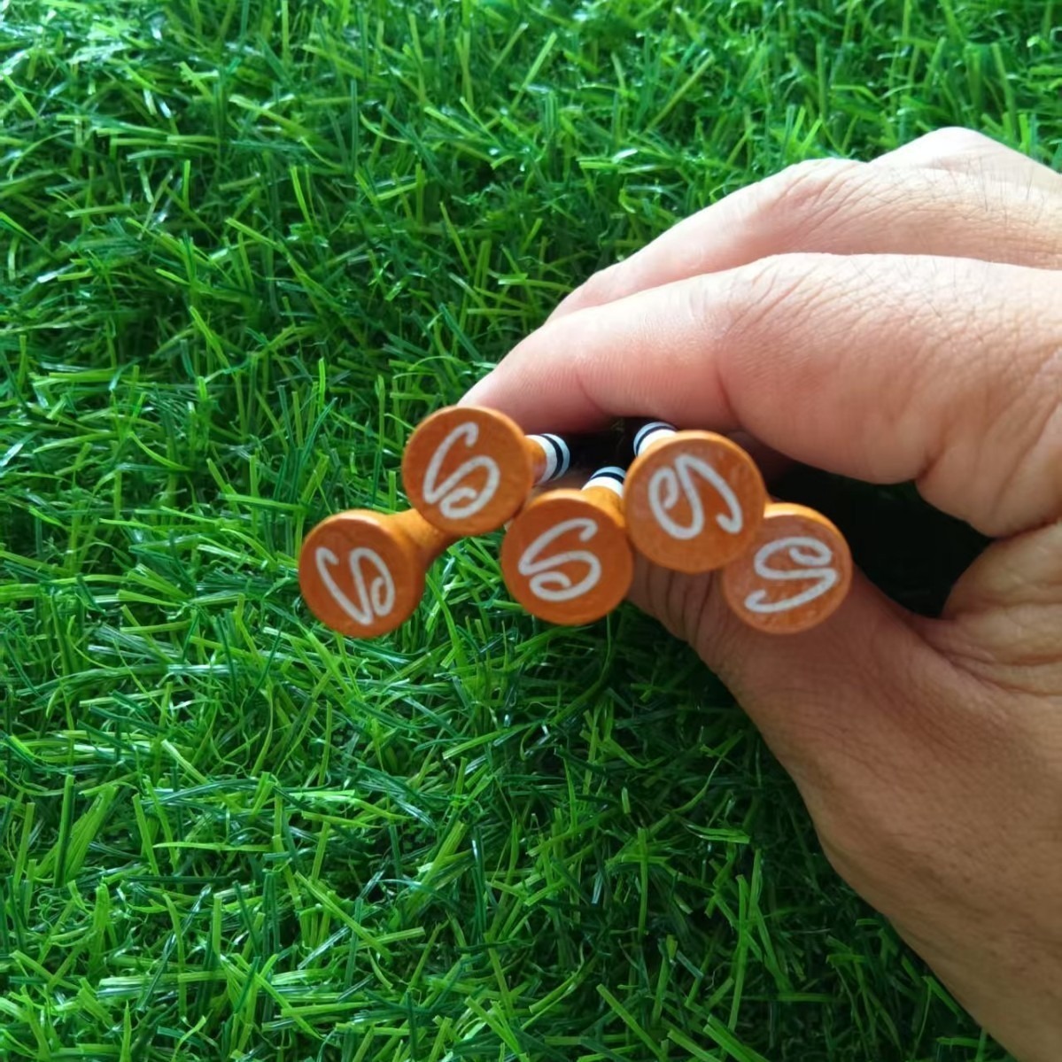 Customized Wooden Golf Spikes with Logo Golf Tee Stripesd Wooden Golf t Source Manufacturer