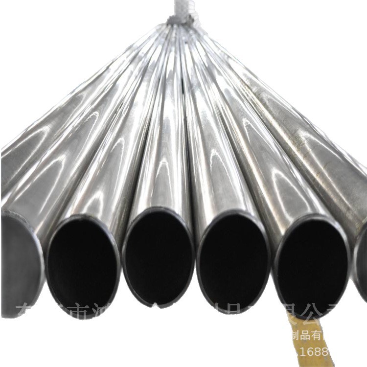 Dongguan Manufacturer Supplies Dn100 Galvanized Steel Pipe, National Standard Hot-Dip Galvanized Round Pipe, Fire Water Pipe 6-Point Pipe Wholesale