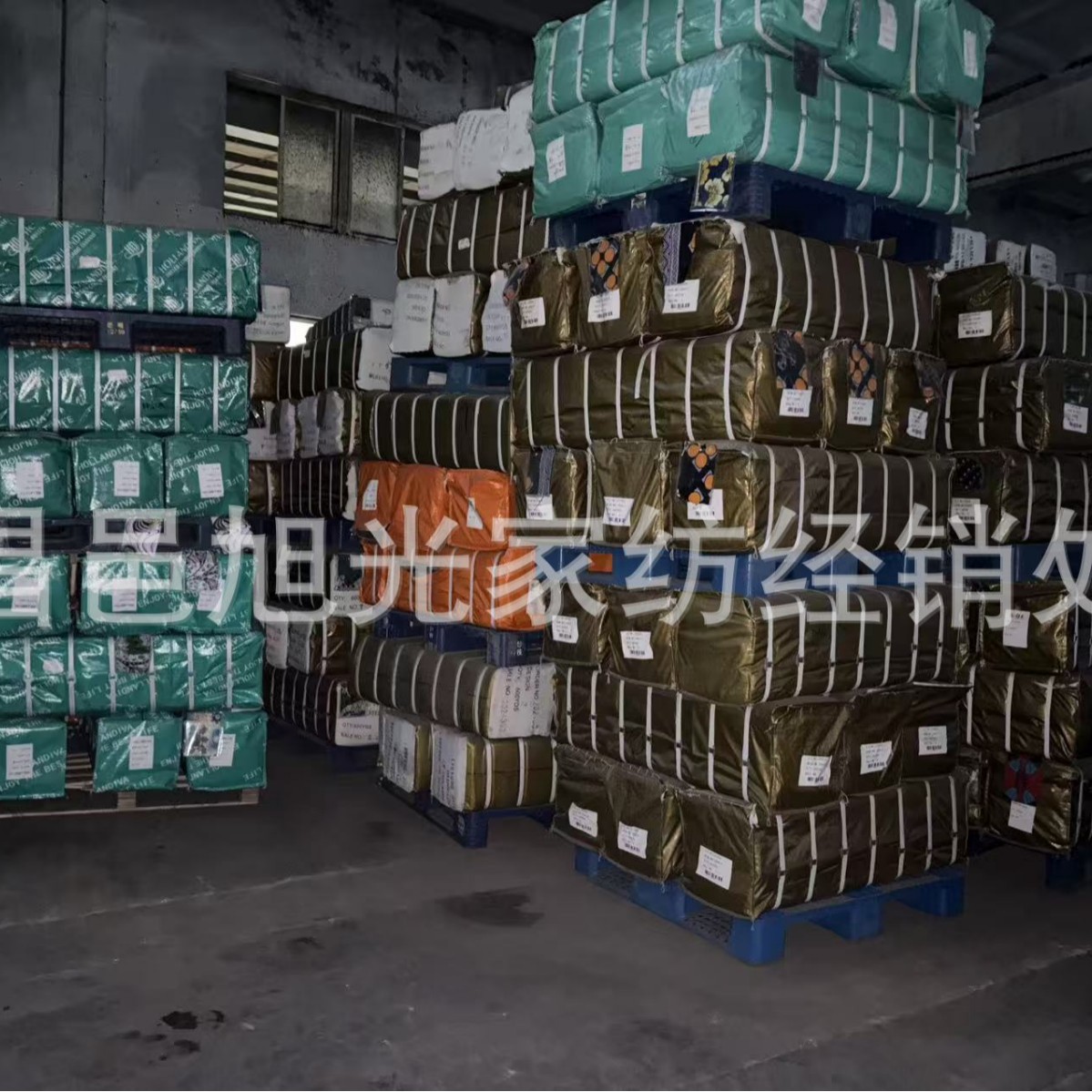 African Pure Cotton Wax Print Stock Polyester Batik Fabric 105g Single-Sided/Double-Sided/Printed Shirt/Long Skirt/Clothing