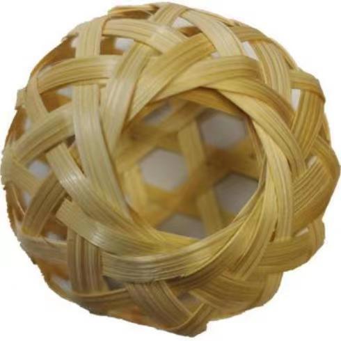 Wholesale handmade bamboo woven bamboo small lantern Chaoshan chicken cage online celebrity stall New Year diy decorations