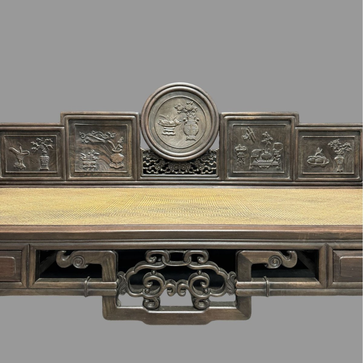 J39 Qing Dynasty Redwood Beauty Couch (189*83.5*95.5)