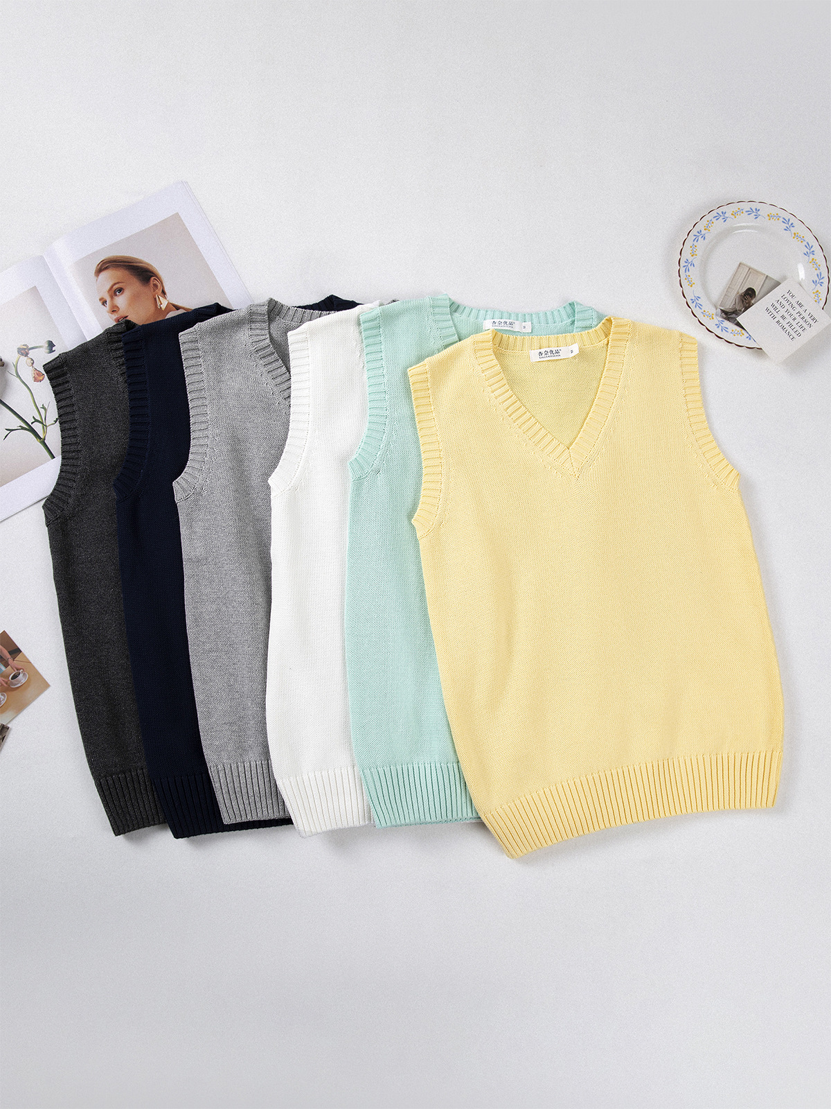 Petite College Popular Basic Solid Color Versatile Commuter Jk Vest Sweater Thin Layered Pullover Knitted Vest