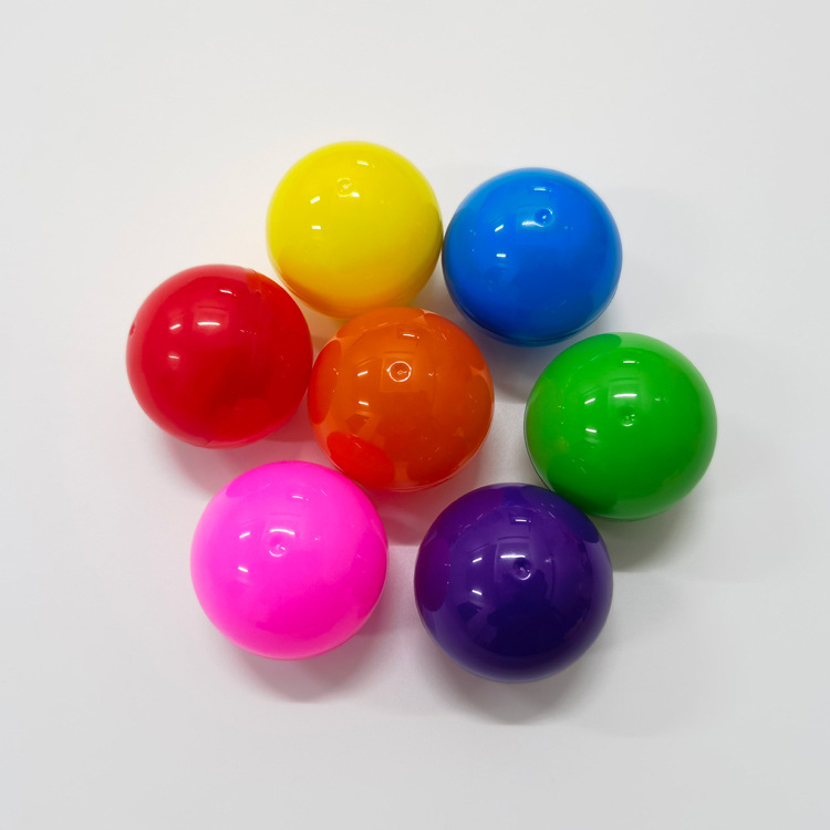 Оптовая продажа закрученной яичной оболочки 50 мм в наличии оптовая закрученная яичная игрушка развлекательная машина закрученная яичная машина макарон многоцветная