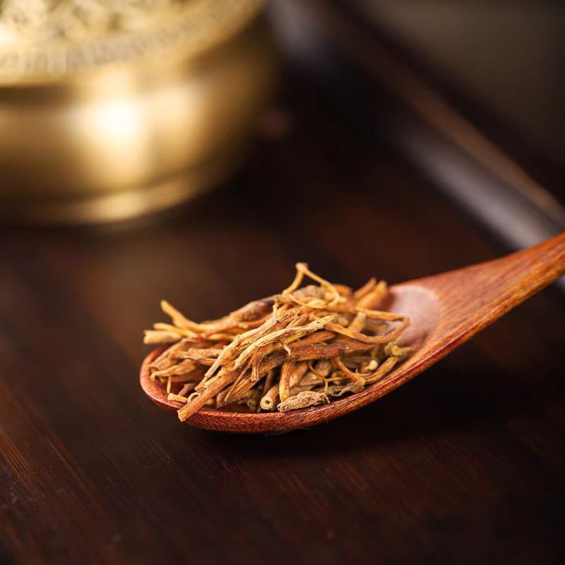 Wild Gentian and Atractylodes Are Authentic Ingredients Used in Making Tea and Decoction for Drinking