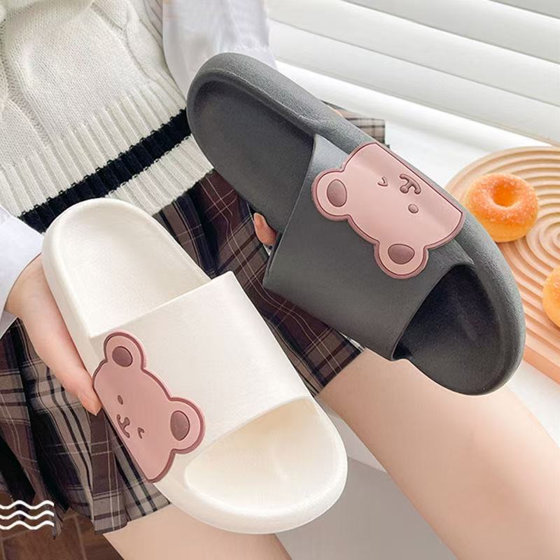 New 2025  Thick-Soled Slippers for Women Cartoon Bear Household Non-Slip Outer Wear Slippers for Women Summer Couples