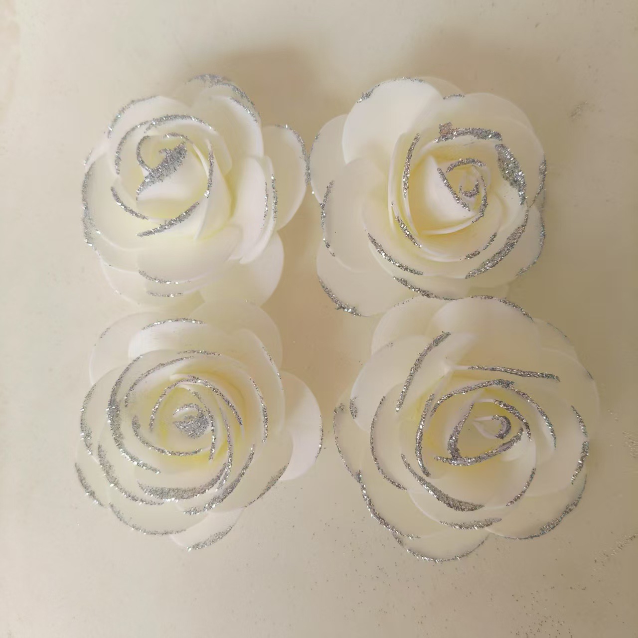 Factory Direct Delivery 8cm Foam Spray Gold Powder Artificial Pe Foam Rose Head Serrated Rose Wedding Flower Ball Material