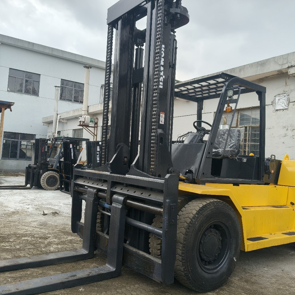 Внешняя Торговля Б/У Погрузчик Komatsu 15 Тонн в Хорошем Состоянии Дешевая Цена Бесплатная Инспекция Упаковка Доставка