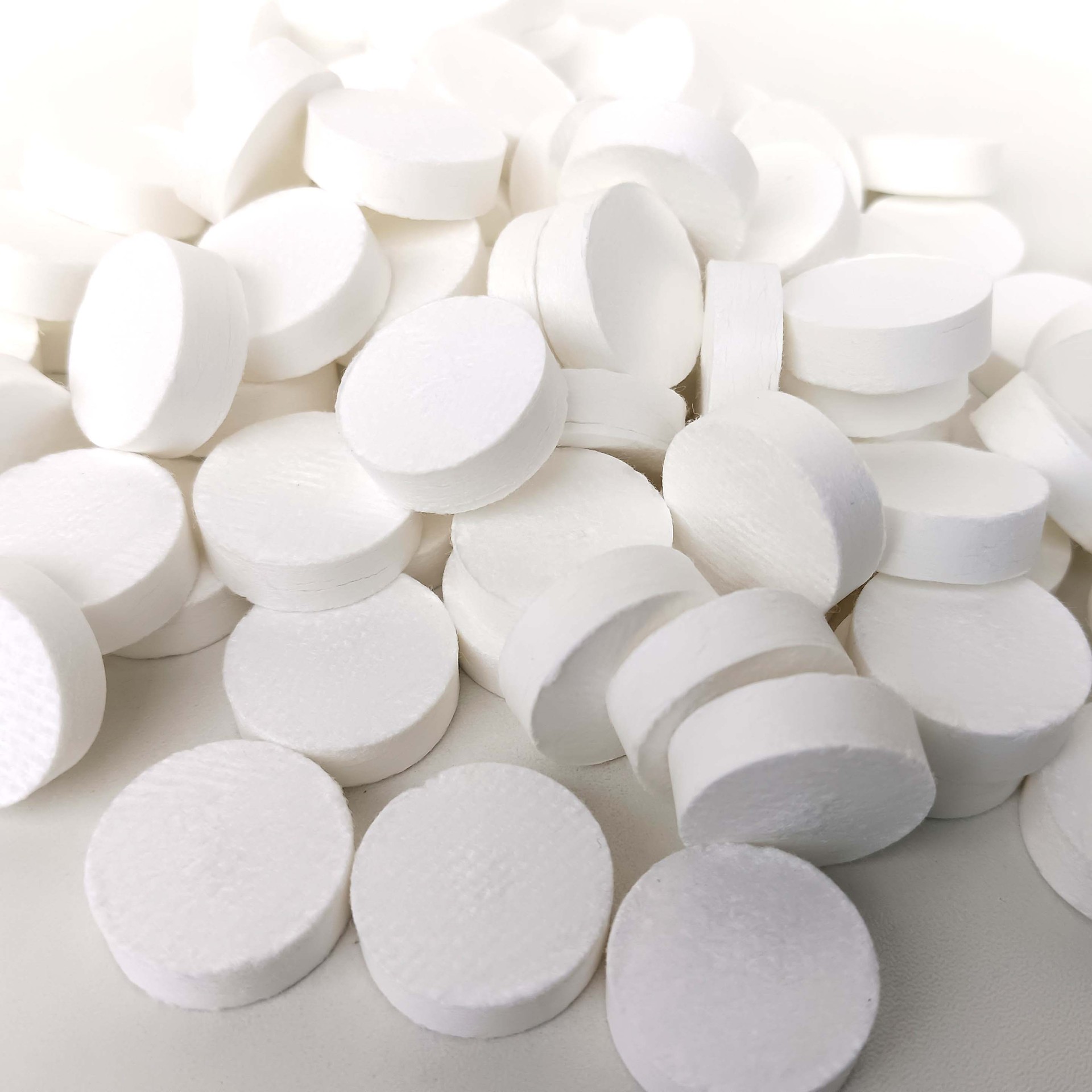 Disposable Compressed Towel English Packaging Pure Cotton Towel Travel Travel Portable Bag Compressed Facial Cleansing Beauty Towel