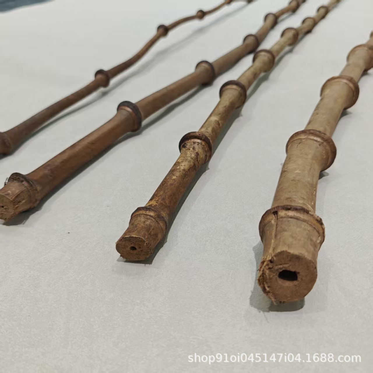 Manufacturer Supplies Bamboo Poles, Bamboo Materials, Whole Bamboo for Furniture, Home Goods Materials, 3-5 Year Old Bamboo