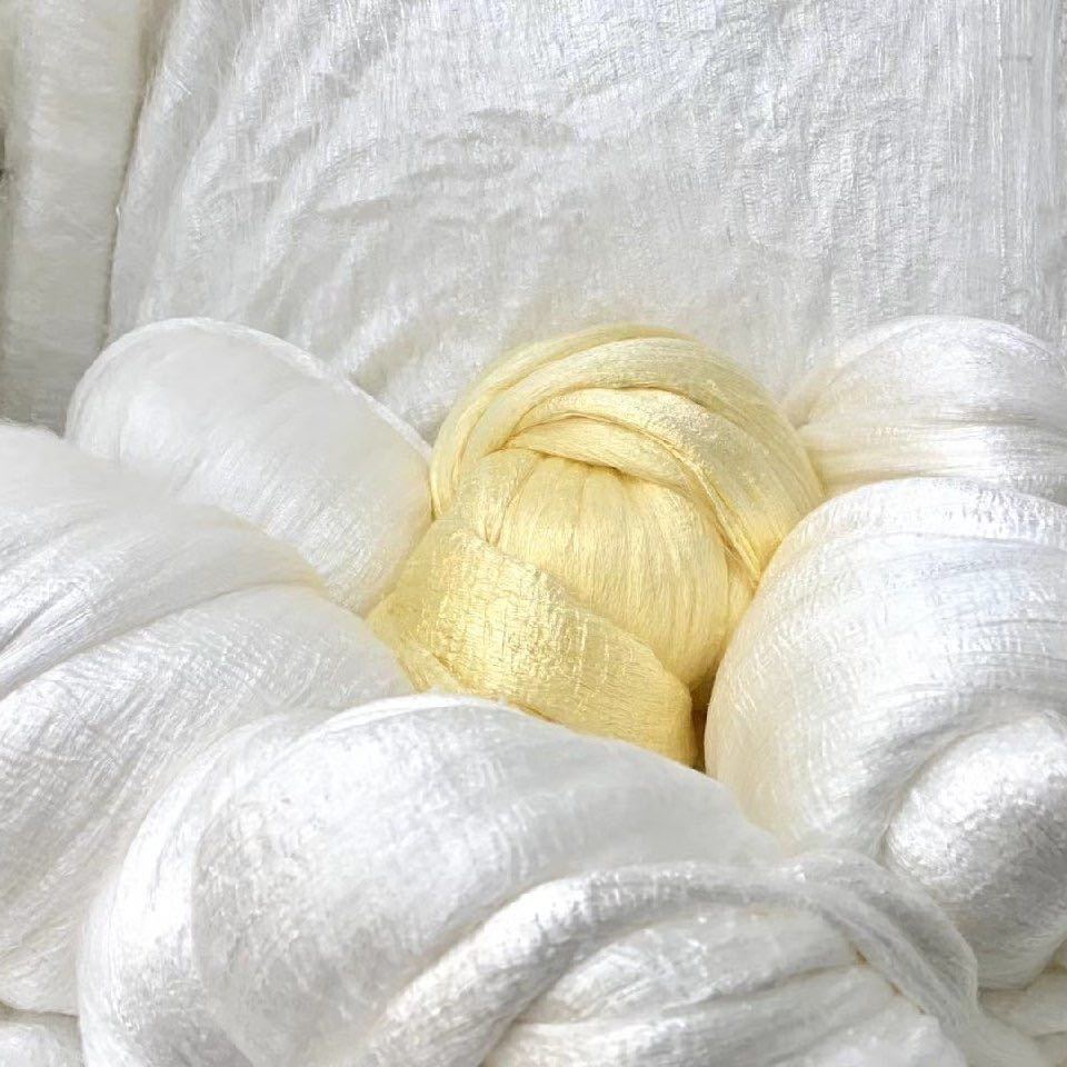 Factory Direct Sales Gold Silk Quilt Core 100% Mulberry Silk Quilt Wholesale Wedding Quilt Mother Quilt Spring Autumn Summer Cool Winter Quilt