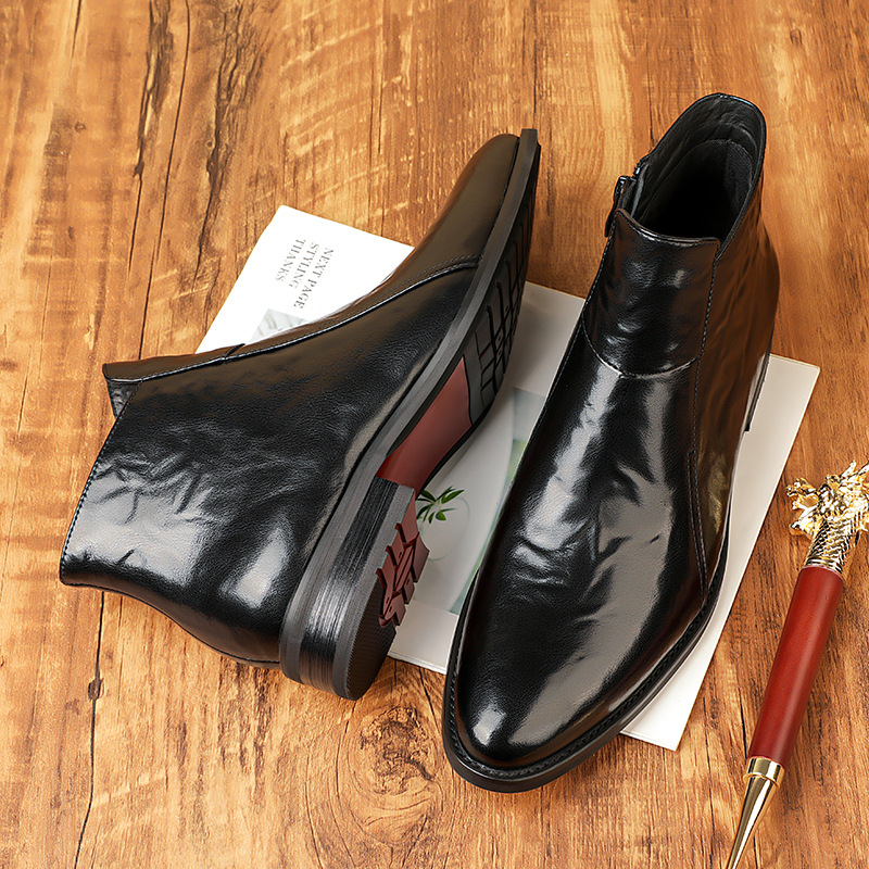 2024 Autumn and Winter New Men's Chelsea Boots Retro British Pointed High Top Leather Boots Men's fleece-lined Warm Ankle Boots