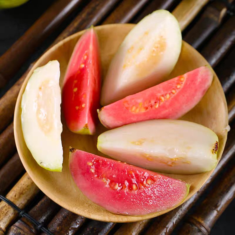 Guangxi Double Guava Guava Fruit Fresh Whole Box Seasonal Red Heart Guava Fruit Soft Waxy Crispy Sweet Free Shipping Guava