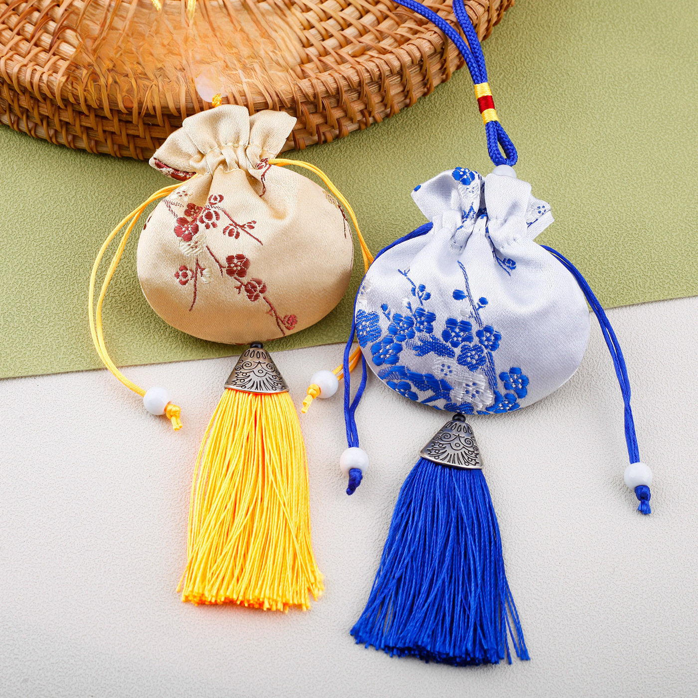 Dragon Boat Festival Sachet Empty Bag Antique Embroidery Pocket Pendant Carry-on Blessed Bag Plum Blossom Dragon Pattern Peony Sachet Bag Bag