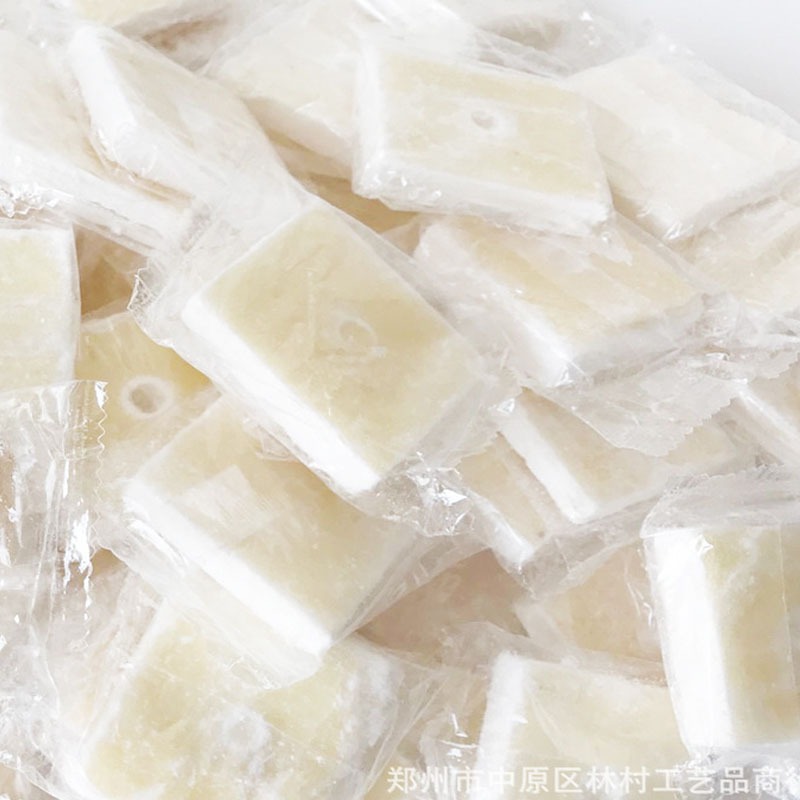 Outdoor barbecue combustion-supporting wax block fuel block ignition combustion-supporting agent solid wax block Kongming lamp wax block wholesale