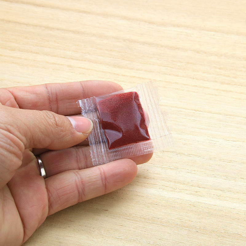 Wholesale imitation red cinnabar powder package fine powder cinnabar stone powder can be packed hollow copper gourd accessories purple gold sand bag in stock