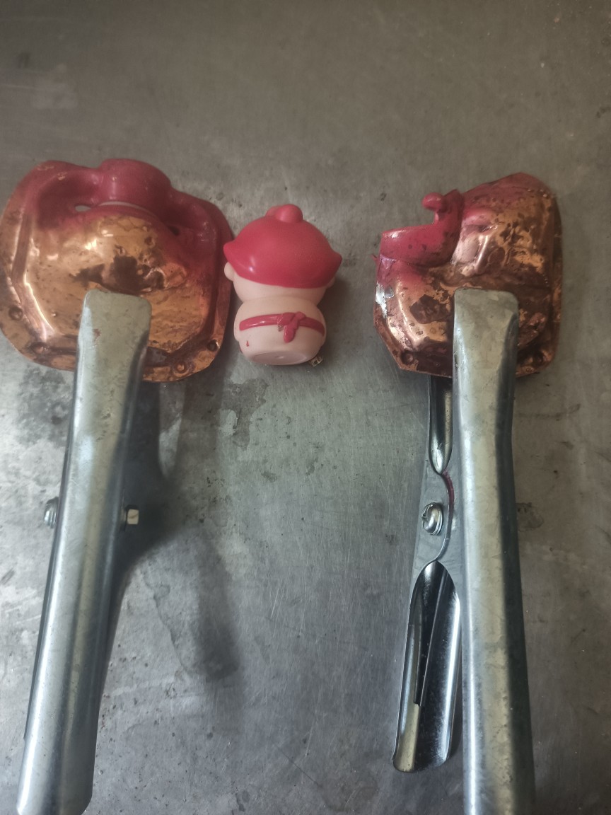 Manufactured by the Manufacturer, Spray Molds, Spray Oil Molds, Spray Paint Molds, Various Plastic Hardware Digital Copper Molds