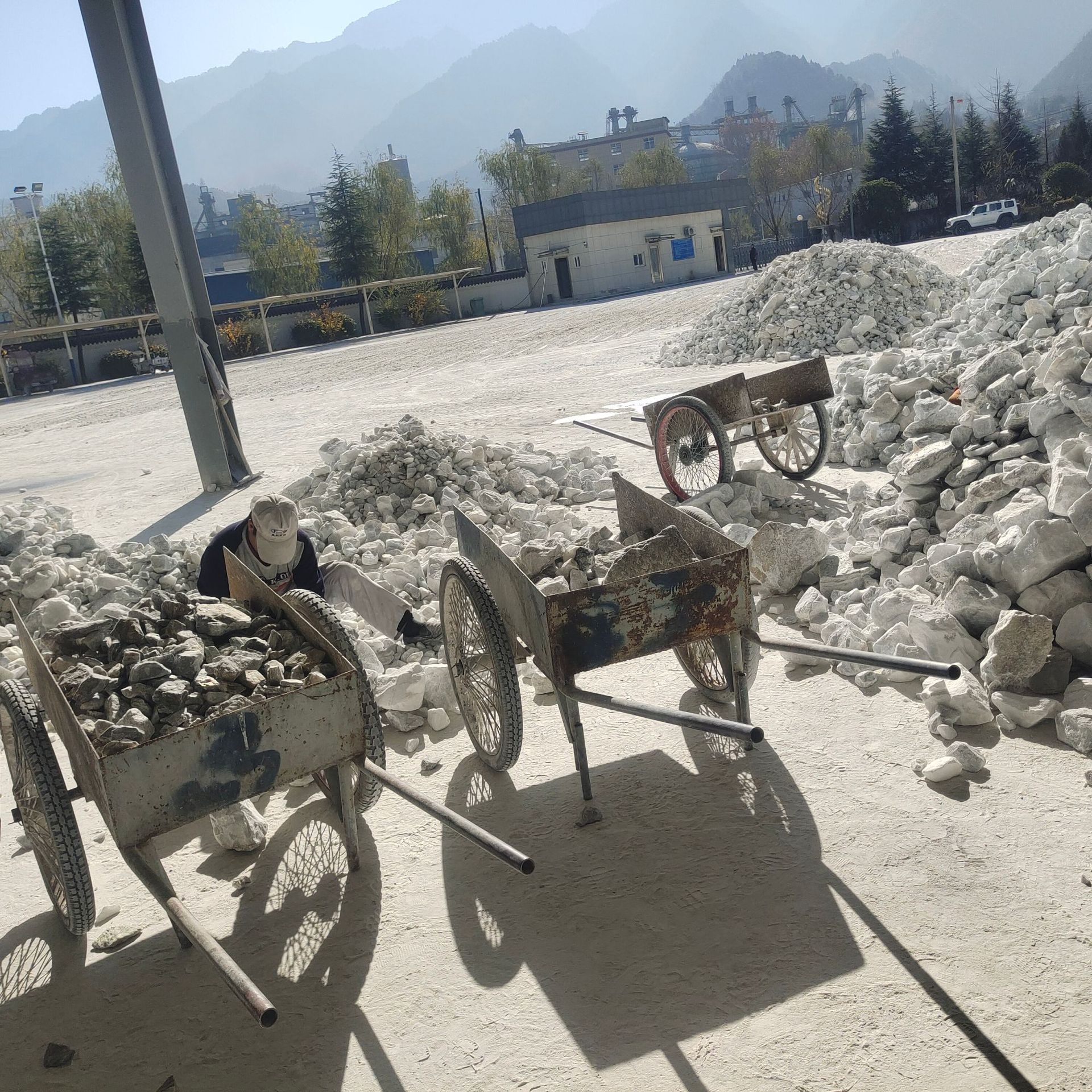 Wholesale 100 Mesh Barite Powder Handicrafts Weight Powder Sports Equipment Counterweight Powder Barium Sulfate Granules Barite