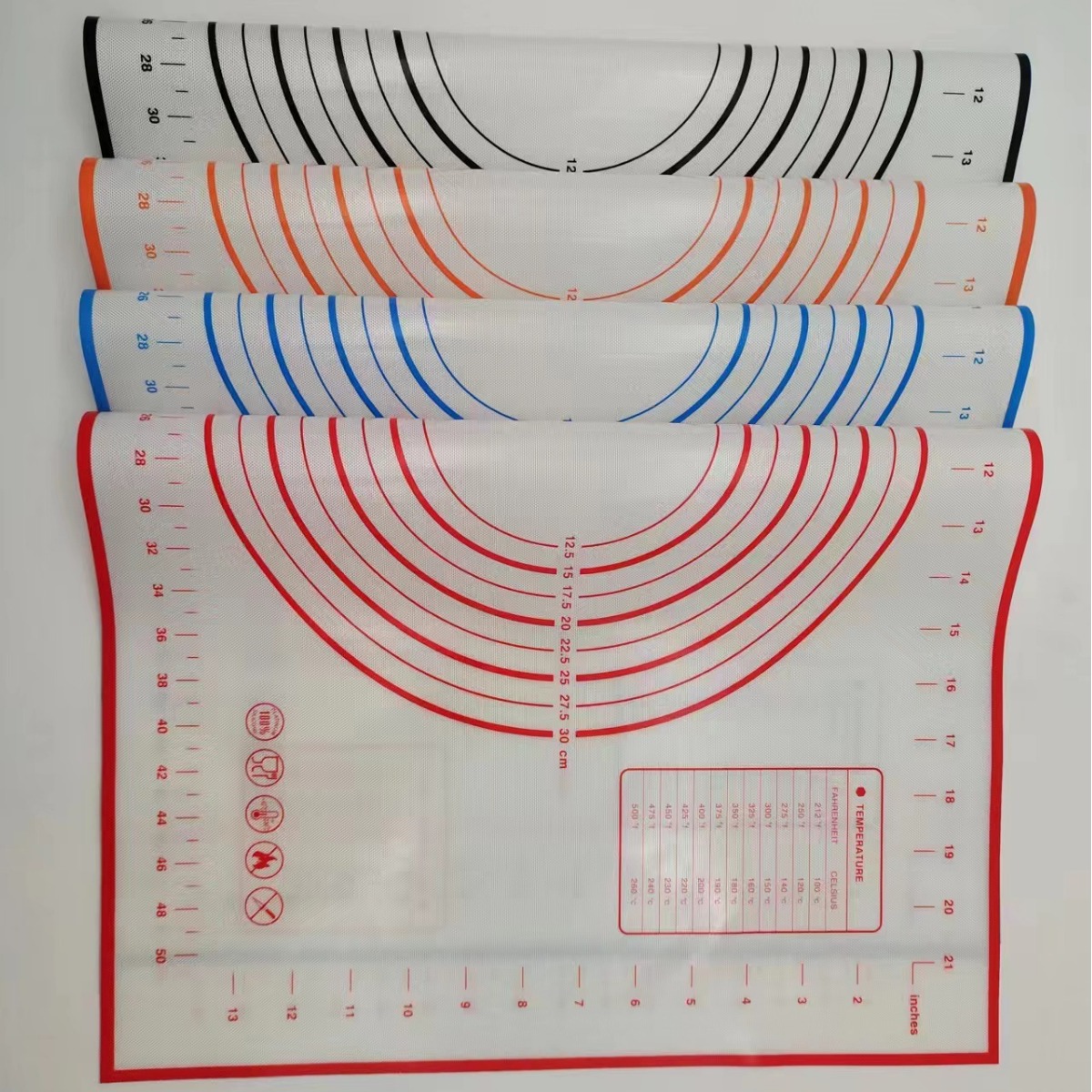 Factory Direct Sales of European and American Food-Grade Fiberglass Silicone Kneading Mat Kitchen Baking Tray with Scale