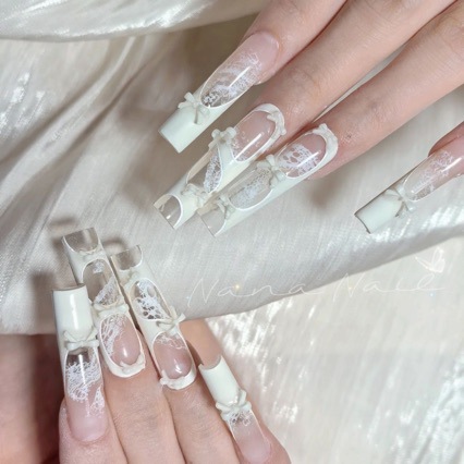 Trendy Instagram-Style White Bow Nail Art Mini Bow Tie Ribbon DIY Wearable Nail Phototherapy Nail Stickers with Rhinestones