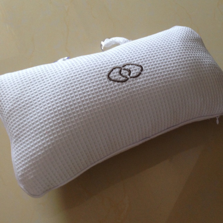 Supply of Huovege Embroidered Shower Pillows, Bathroom Inflatable Pillows, Travel Inflatable Pillows