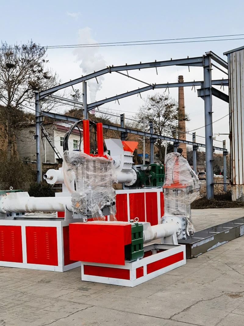 Small Waste Plastic Pelletizing Machine Complete Set of Equipment Plastic Film Recycling Automatic Plastic Pelletizing Machine Waste Mineral Powder