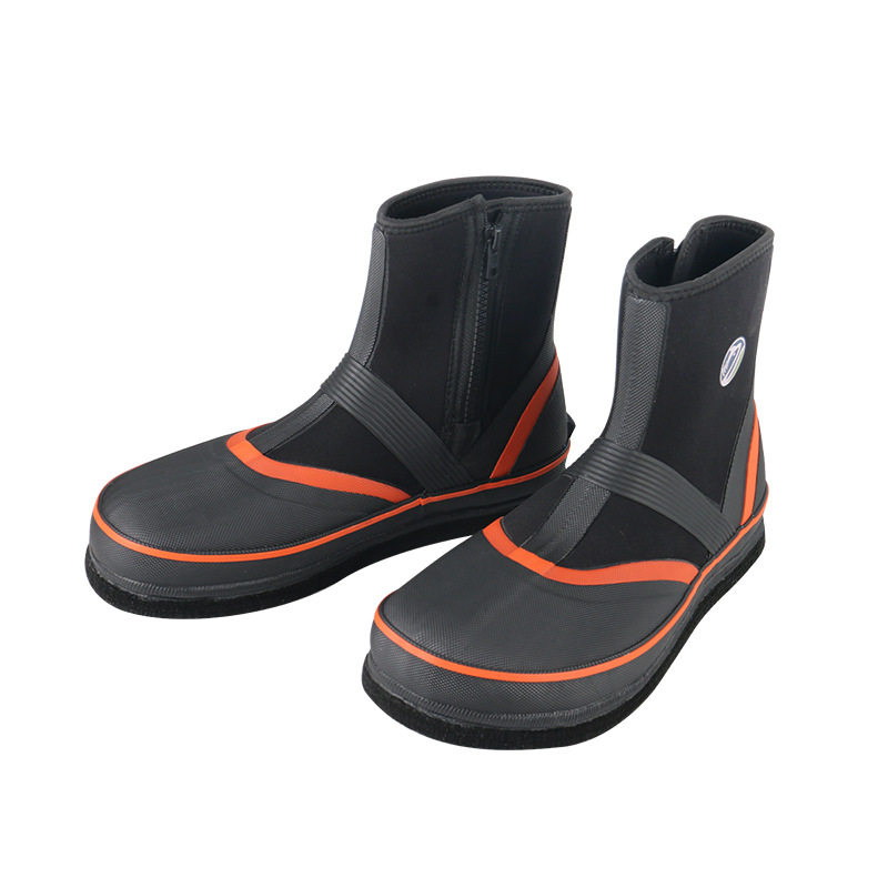 New Men's Rain Boots Medium Tube Water Shoes Outdoor Breathable Fishing Resistant Rain Boots Medium Felt Bottom Fishing Shoes