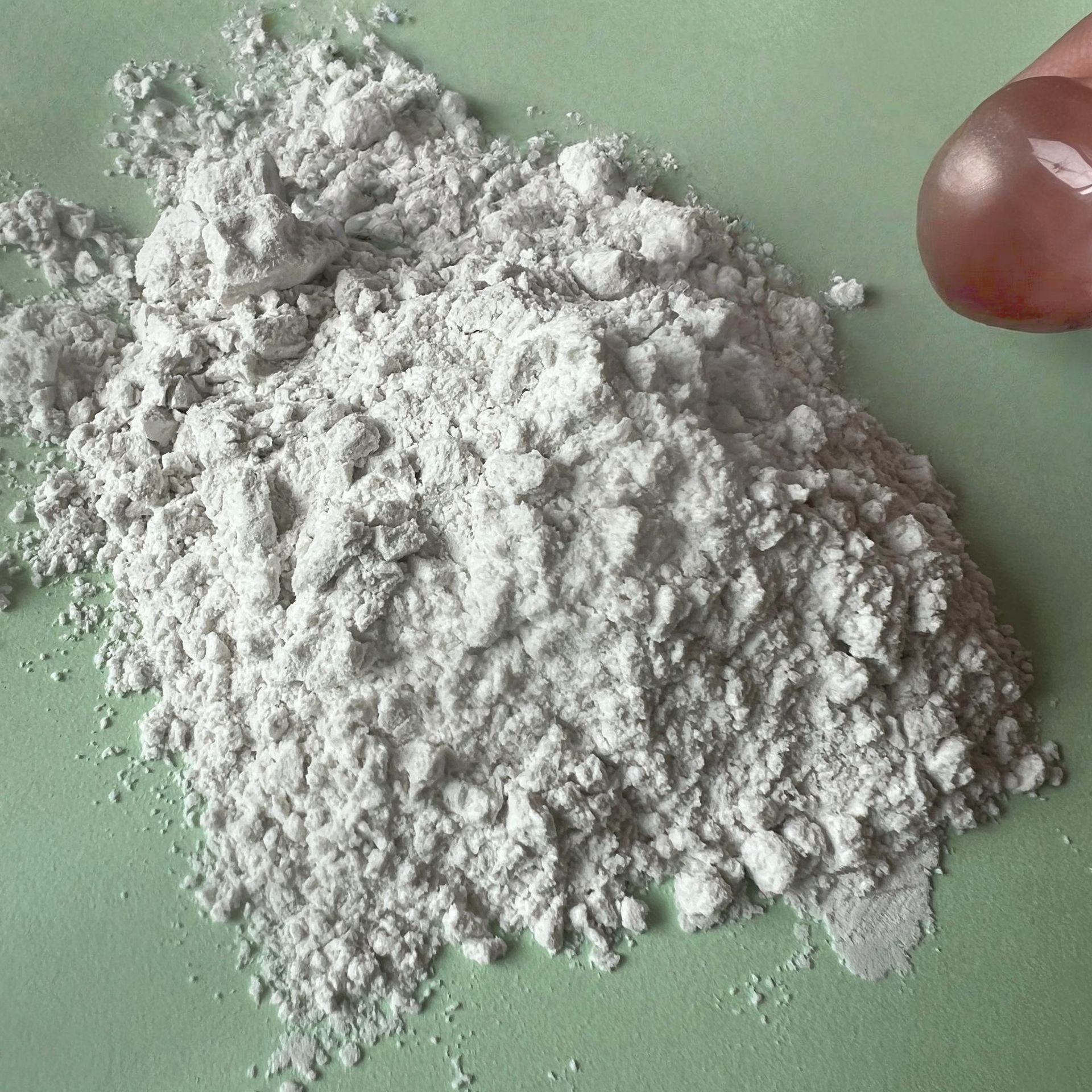 Высокобелый порошок хомозита для керамической глазури 200 меш, содержание алюминия >21%, оксид натрия >9%