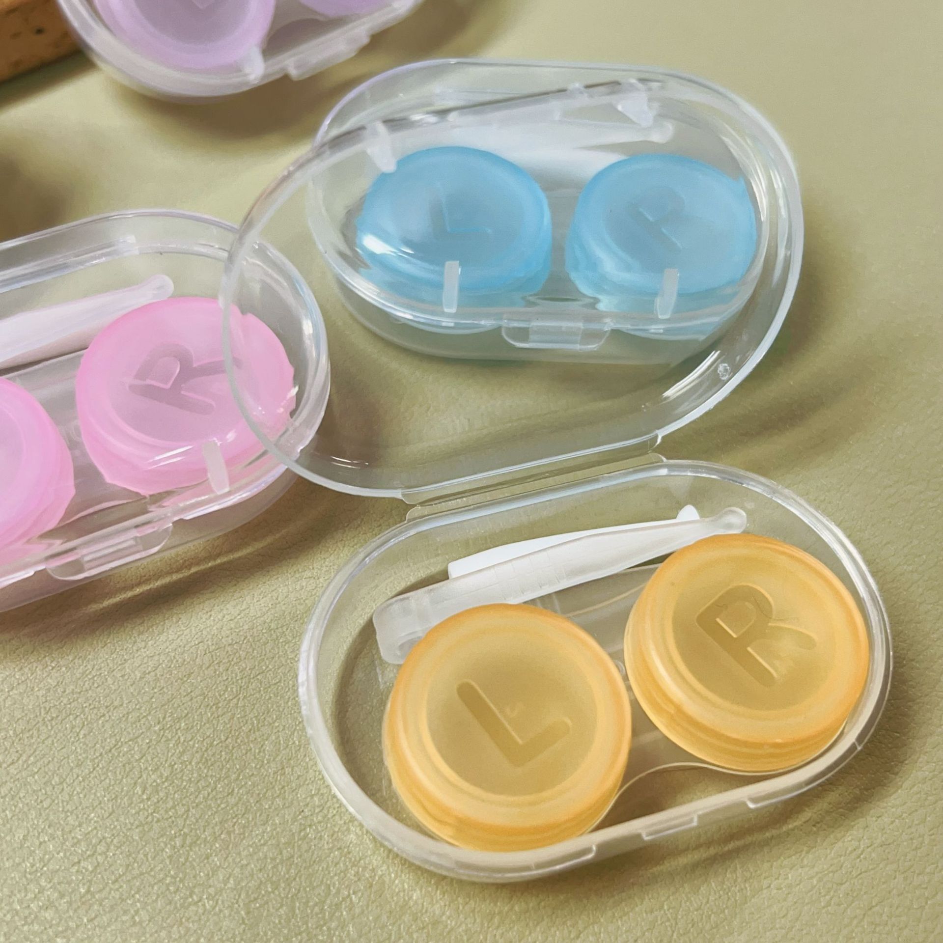 Simple contact lens box contact lens box portable duplex box storage box replacement box 114
