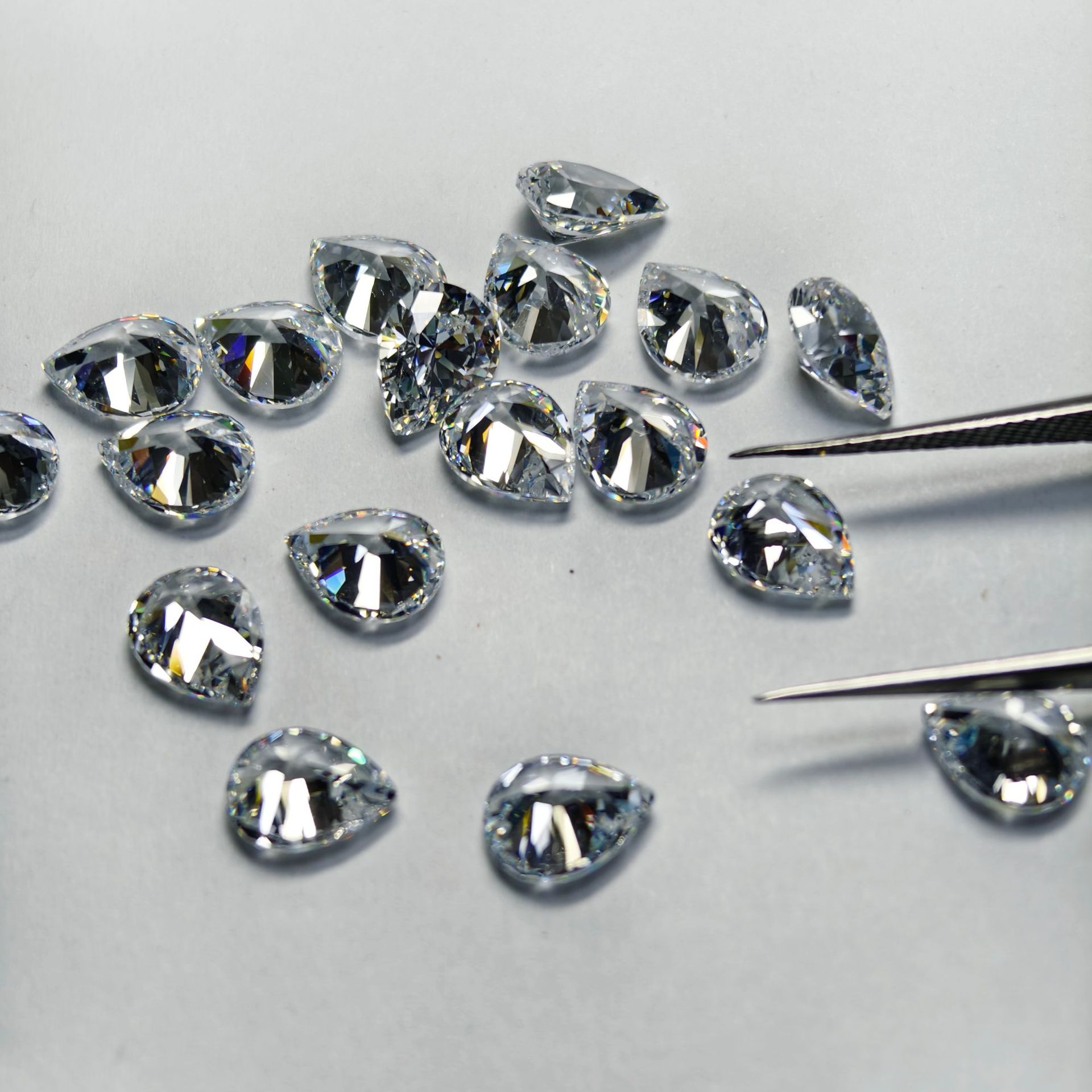 Камень без огранки из кубического циркония в форме капли воды, огранка 5Aspg, материал Ps Guaitai