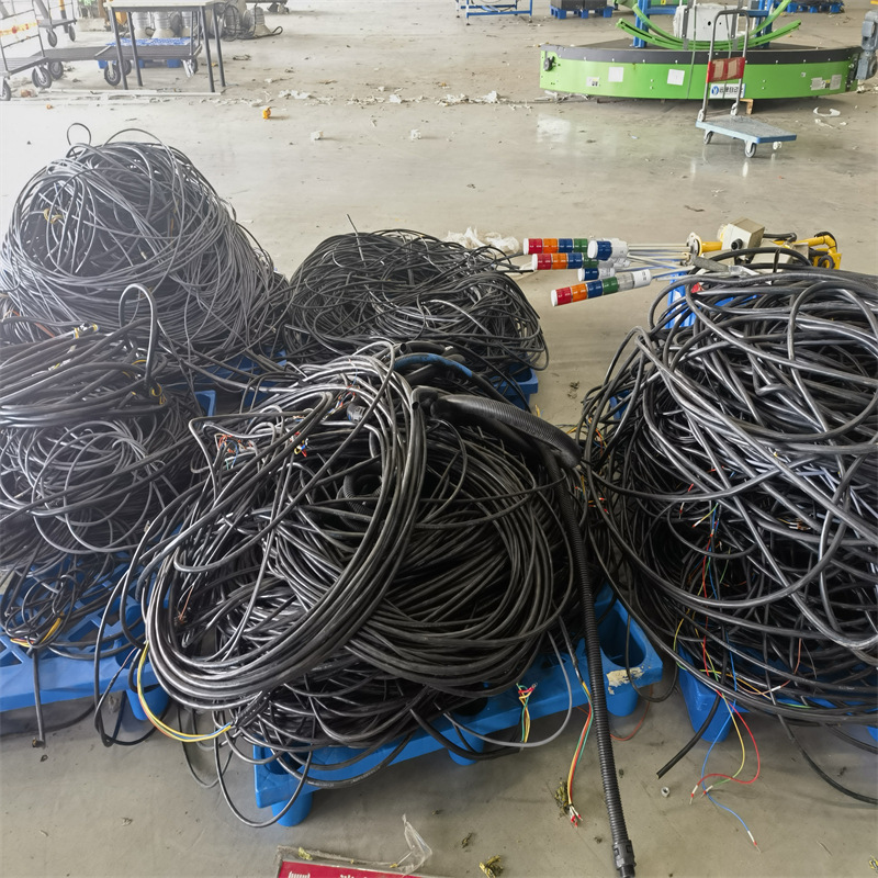 Guangzhou Cable Recycling Specializes in Recycling Waste Cables and Wires. if You Want to Sell Wires and Cables, Please Contact Dongguan Huangjia Recycling