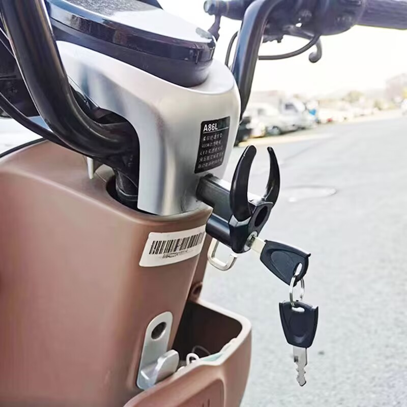 Electric car hook front universal anti-theft lock storage bag pedal electric car hook battery car hook artifact